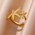 Anillo Ajustable Doble Estrella de Mar Texturizada en Acero Dorado