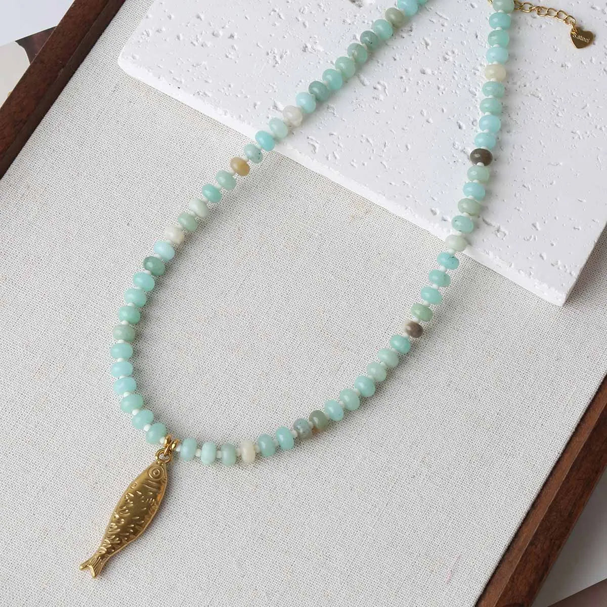 Fashion Retro Fish Necklace Titanium Steel Koi Fish Pendant Necklaces for Women Exquisite Beach Party Jewelry Accessories
